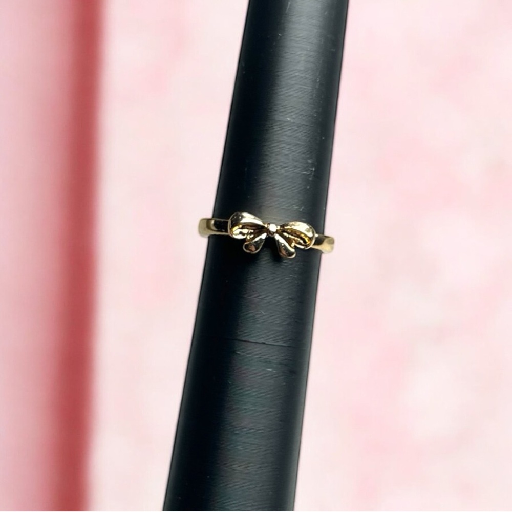 Gold Bow Ring